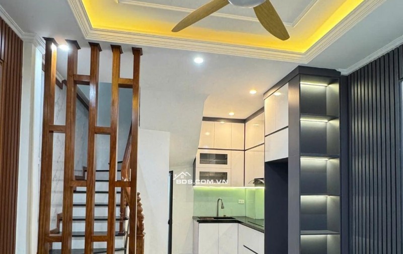 Phạm Ngọc Thạch - Đông Tác: Nhà ô tô đỗ cửa, DT 66m2; Tiện ích cao; Giá đầu tư - chỉ Chỉ 11,2tỷ